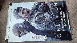 Tom Cruise Oblivion Bus Stop Shelter Movie Poster Top Gun Maverick actor 2013