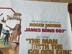 VG Rolled 007 MAN WITH THE GOLDEN GUN James Bond Cinema Quad Movie Poster Moore