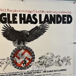 Affiche British Quad du film THE EAGLE HAS LANDED 1976 doublée en lin.