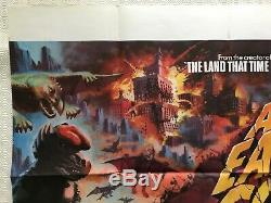 Affiche Originale Du Film Quad 1976 - Au Cœur De La Terre 1976 Peter Cushing Chantrell Art