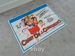 Affiche de cinéma britannique Quad originale de 1971 CARRY ON AT YOUR CONVENIENCE