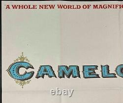 Affiche de cinéma originale Quad du film Camelot avec Richard Harris et Bob Peak en 1967