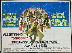 Affiche de cinéma originale en quadruple du film Scrooge avec Albert Finney, Conte de Noël 1970.