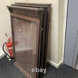Affiches de placard vintage X 5 pour affiches de cinéma quadruples avec porte en verre - Besoin d'attention particulière