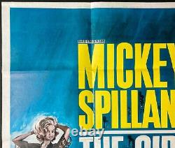 Chasseuses de filles - Affiche de film originale en quad Mickey Spillane Shirley Eaton Chantrell