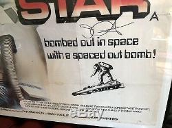 John Carpenter Signe Originale Plié 1974 Dark Star Uk Quad Affiche Du Film Sci-fi
