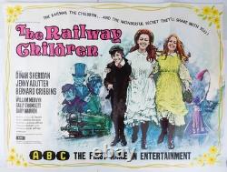 Les Enfants du Chemin de Fer Affiche de Film Quad Originale UK 1970 Arnaldo Putzu Enroulée