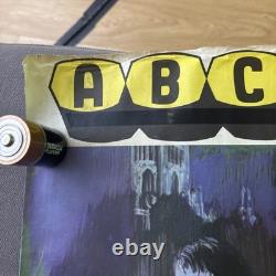 Maison des ombres sombres - Affiche originale de film Quad du bourreau itinérant